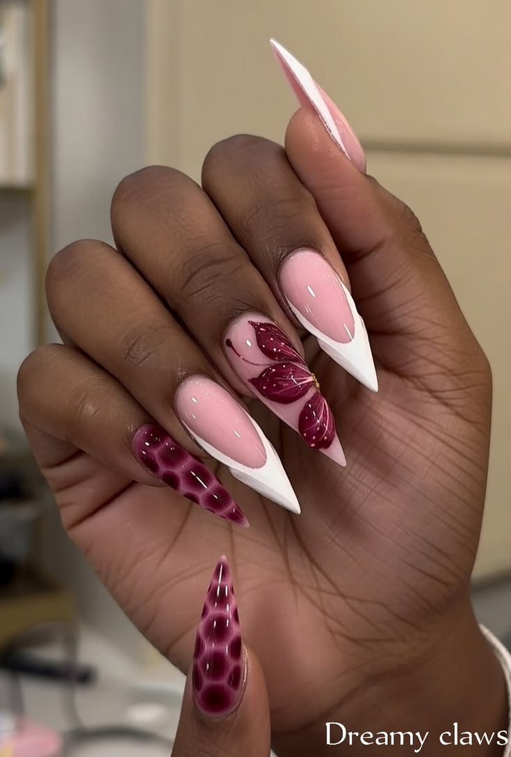 Minimal Girlie